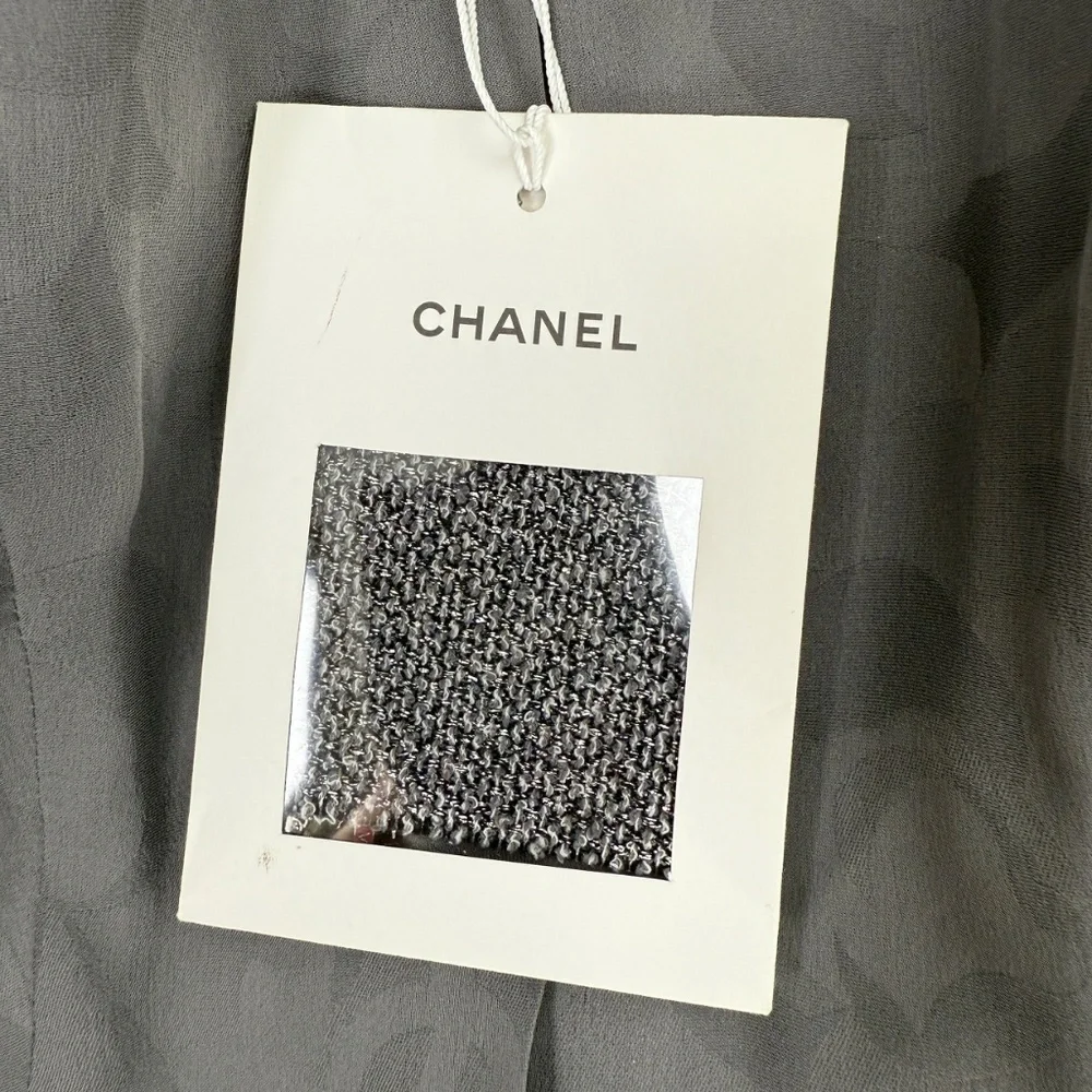 CHANEL Collared Runaway 2020 Black Gray Silver Long Tweed Coat Jacket - Picture 10 of 13